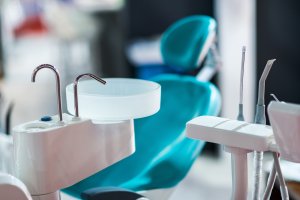 who offers the best porcelain veneers massapequa?